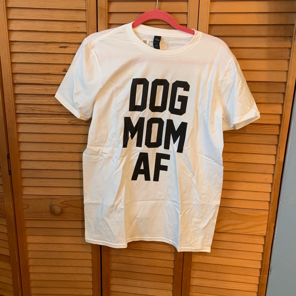 Dog mom T!!